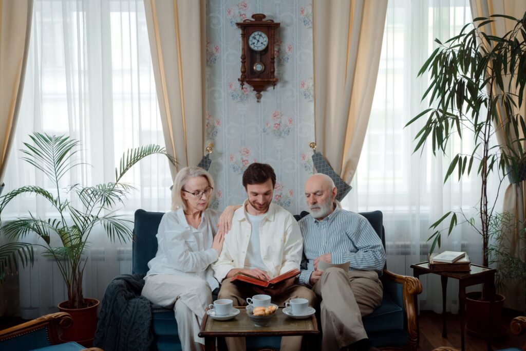 "Nu ai de ce să suferi și să fii trist!”. Încurajarea care nu ne permite să “ne plângem” pierderea-clinicaaproape.ro