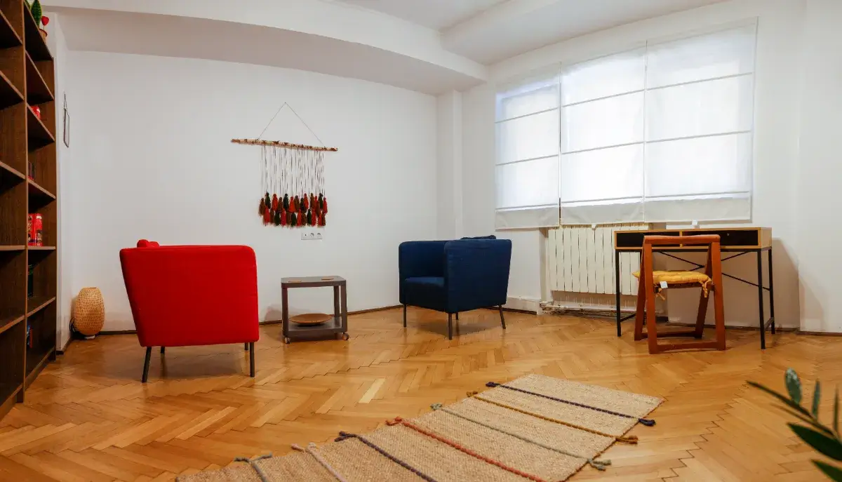 clinica-psihoterapie-bucuresti-cabinet-interior-clinicaaproape.ro-1