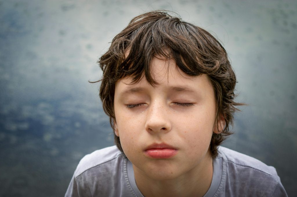 De ce copiii neurodivergenți (TSA, ADHD) pot fi mult mai des victimele bullying-ului