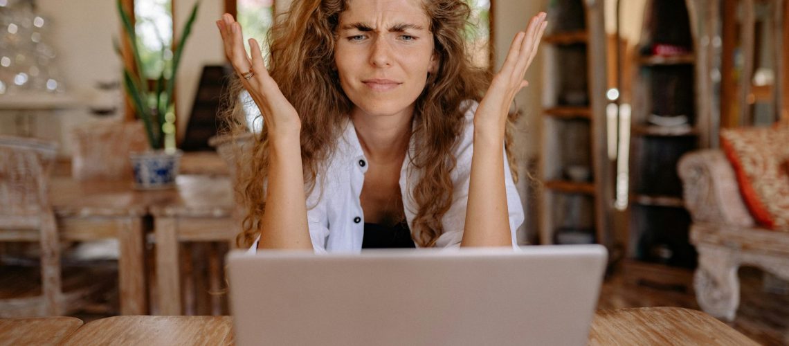 Micro-trauma sau uzura emoțională a vieții de zi cu zi