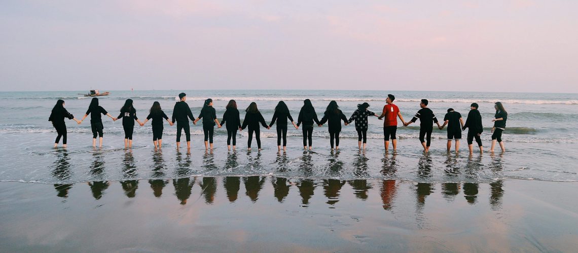 Cum vorbim cu adolescenții sau copiii mai mici despre droguri?